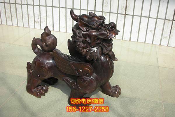 貔貅庭院雕塑，玻璃鋼材質(zhì)