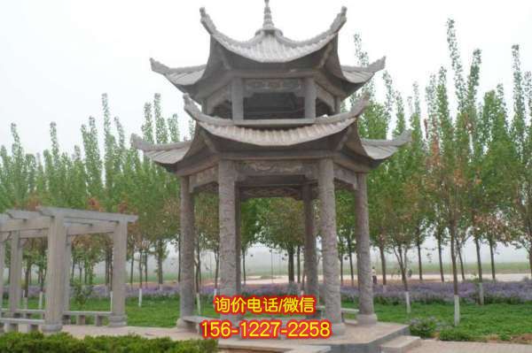 涼亭景區(qū)雕塑，豐富環(huán)境美感