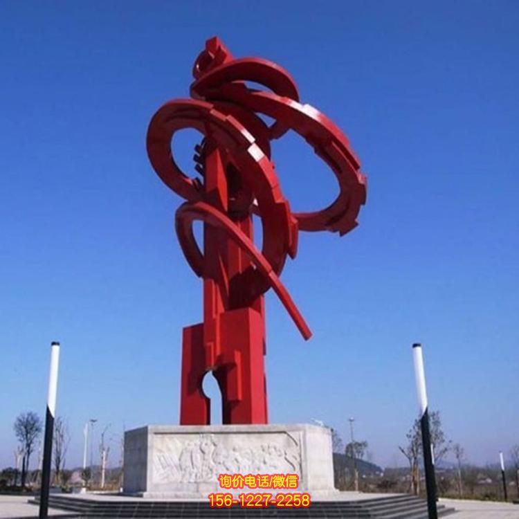 不銹鋼雕塑為城市廣場(chǎng)園林景觀帶來精彩