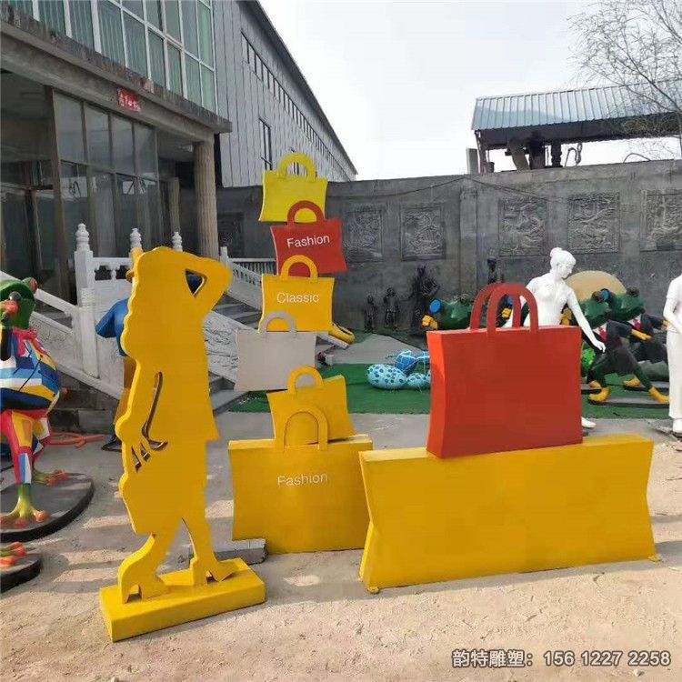 玻璃鋼購物人物雕塑 步行街人物雕塑 玻璃鋼購物人物雕塑 步行街人物雕塑