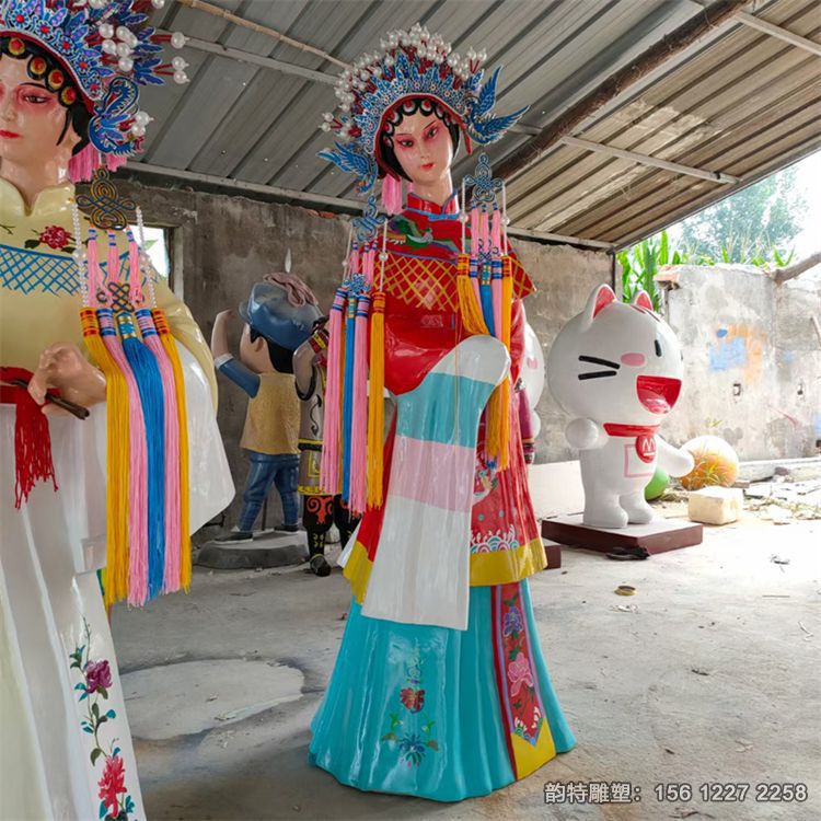 供應(yīng)玻璃鋼唱戲人物雕塑，戲曲文化雕塑加工廠