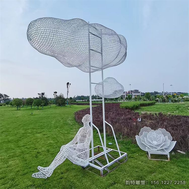 不銹鋼發(fā)光云朵雕塑，云朵鐵絲雕塑大全
