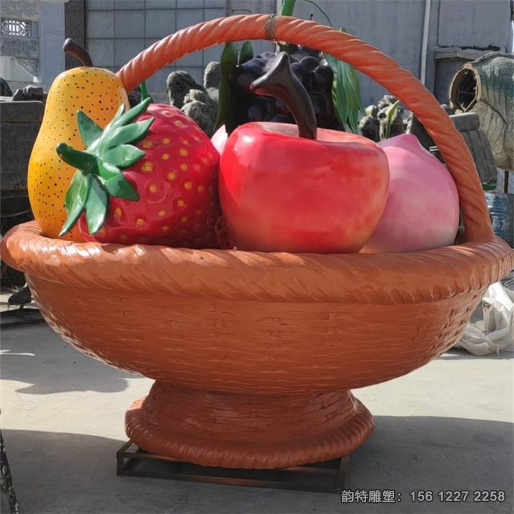 大型水果籃子雕塑，仿真水果雕塑制作廠家