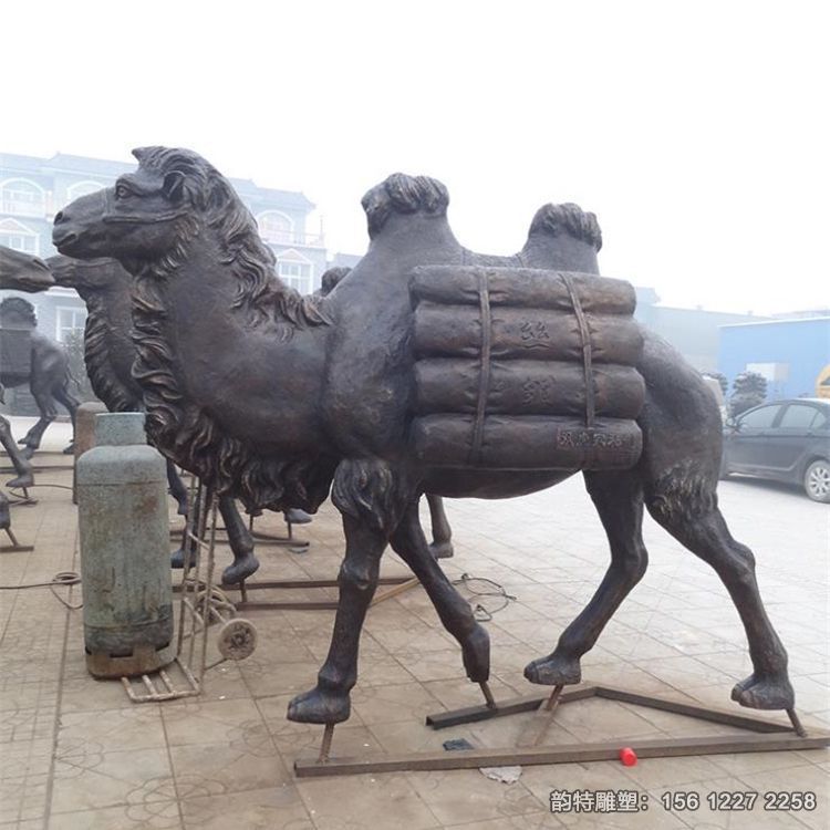 大型鑄銅駱駝雕塑，商人騎駱駝雕塑